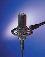 Audio-Technica AT4050 - Kondenzátorový mikrofon s přepínatelnou směrovou charakteristikou a odpruženým držákem